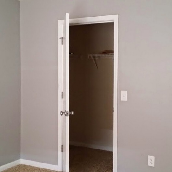 Meet your Posher, Natalie - Picture 1 of 1